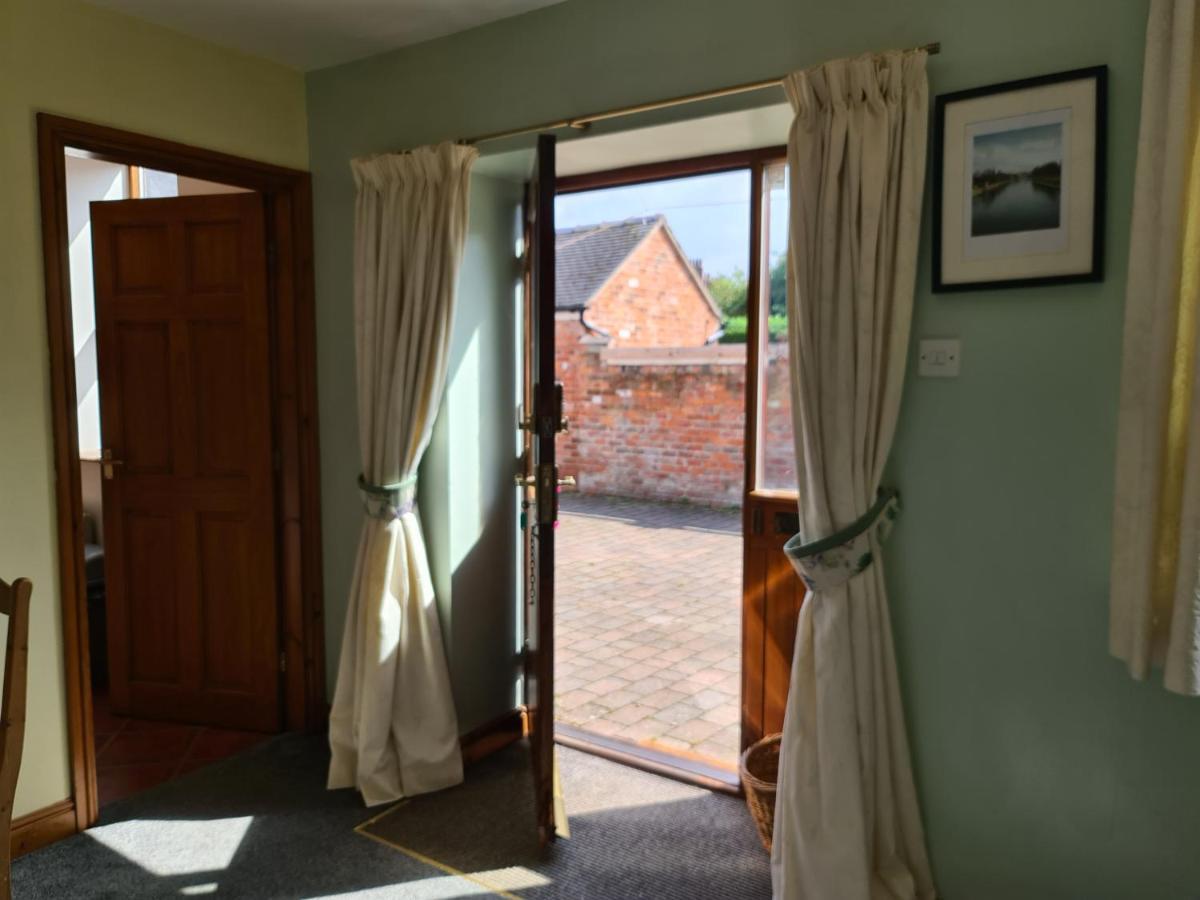 Never To Be Booked Apartman York Kültér fotó